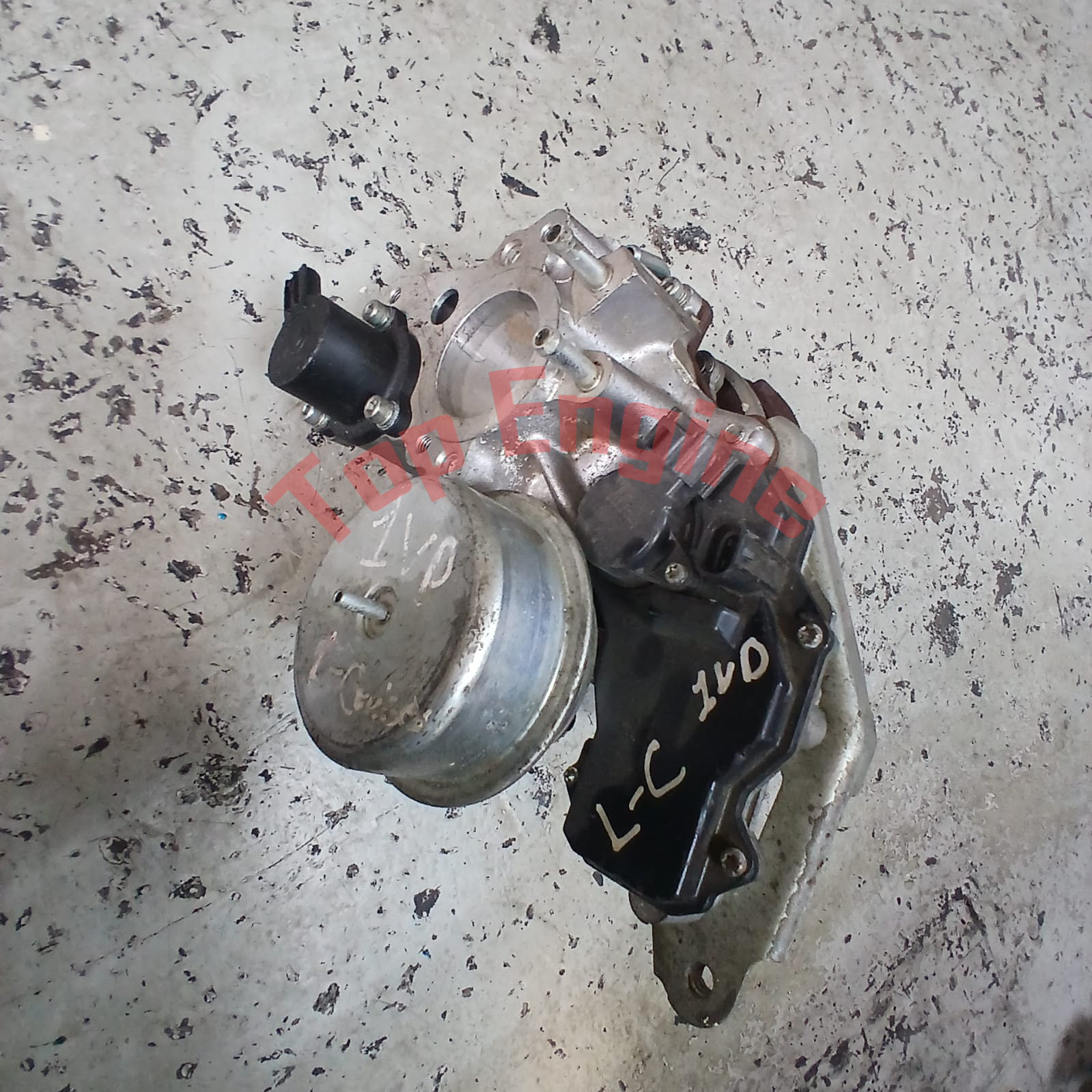 Toyota Land Cruiser 200 Turbocharger 1VD Left Side – 2008–2021